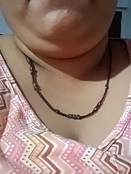 sexymotto online show from November 4, 2025, 4:11 pm