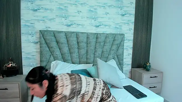 ShanelEvans online show from September 26, 2025, 7:21 pm