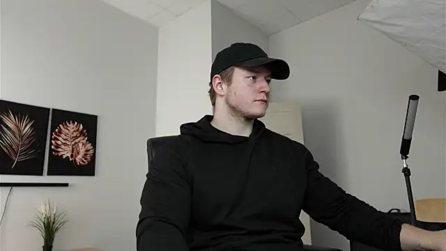 Richard Dullas online show from October 2, 2025, 12:08 pm