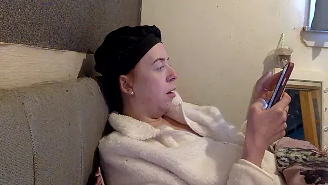 Bellababexox online show from January 6, 2026, 11:25 am