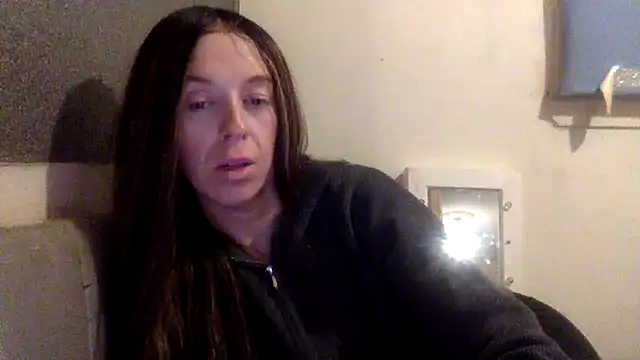 Snapshot of Bellababexox chatting on February 28, 2026, 2:44 am Bellababexox online show from February 28, 2026, 2:44 am