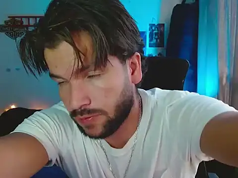 Snapshot of cortelioni_massimo_ chatting on October 24, 2025, 7:35 pm cortelioni massimo online show from October 24, 2025, 7:35 pm