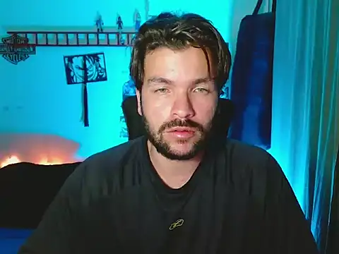 Snapshot of cortelioni_massimo_ chatting on October 21, 2025, 2:11 am cortelioni massimo online show from October 21, 2025, 2:11 am