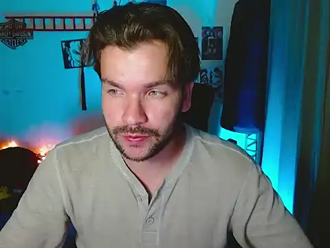 Snapshot of cortelioni_massimo_ chatting on October 3, 2025, 2:04 am cortelioni massimo online show from October 3, 2025, 2:04 am