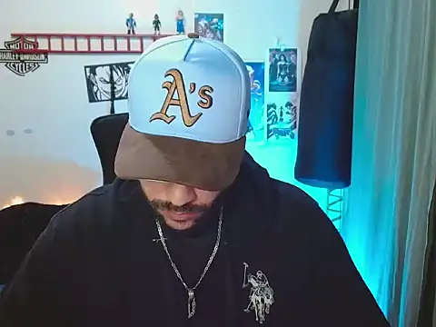 Snapshot of cortelioni_massimo_ chatting on October 18, 2025, 6:26 am cortelioni massimo online show from October 18, 2025, 6:26 am