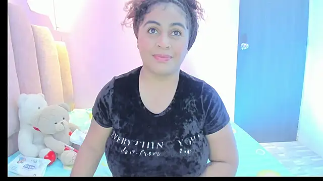 Snapshot of AndreaSweet2 chatting on September 25, 2025, 7:53 pm AndreaSweet2 online show from September 25, 2025, 7:53 pm