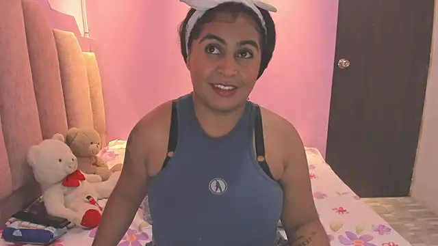 Snapshot of AndreaSweet2 chatting on October 4, 2025, 8:10 pm AndreaSweet2 online show from October 4, 2025, 8:10 pm