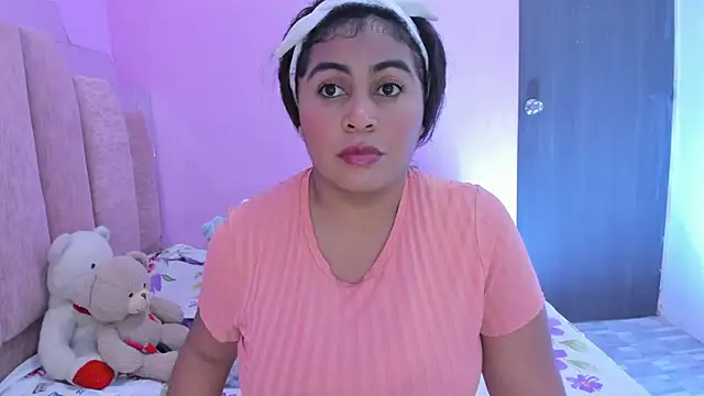 Snapshot of AndreaSweet2 chatting on September 19, 2025, 7:40 pm AndreaSweet2 online show from September 19, 2025, 7:40 pm