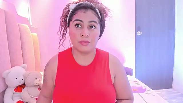 Snapshot of AndreaSweet2 chatting on October 1, 2025, 7:51 pm AndreaSweet2 online show from October 1, 2025, 7:51 pm