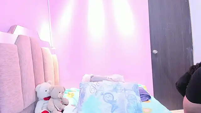 Snapshot of AndreaSweet2 chatting on September 27, 2025, 7:42 pm AndreaSweet2 online show from September 27, 2025, 7:42 pm