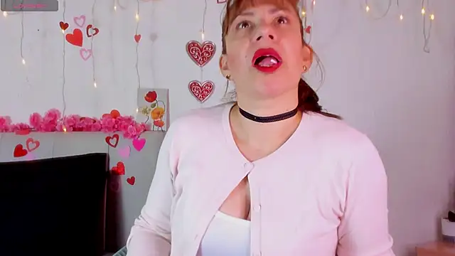 Snapshot of AmaraMoon_ chatting on September 20, 2025, 7:30 pm AmaraMoon  online show from September 20, 2025, 7:30 pm