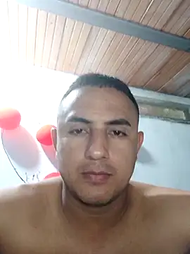 Snapshot of Geral_Yeraldyn09 chatting on September 18, 2025, 7:50 pm Geral Yeraldyn09 online show from September 18, 2025, 7:50 pm