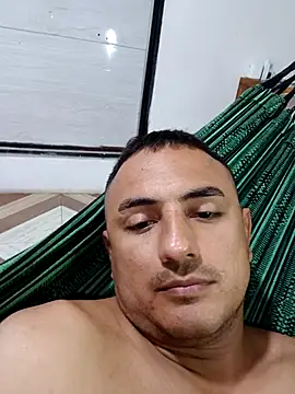 Snapshot of Geral_Yeraldyn09 chatting on October 4, 2025, 1:40 am Geral Yeraldyn09 online show from October 4, 2025, 1:40 am