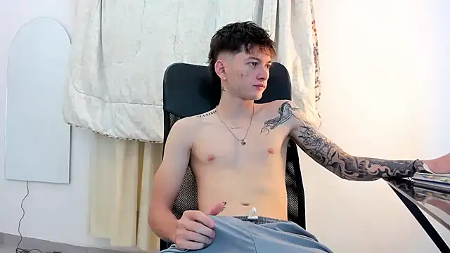 Snapshot of jake_kylee chatting on October 30, 2025, 10:06 pm jake kylee online show from October 30, 2025, 10:06 pm