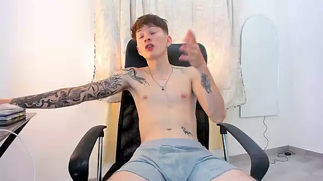 Snapshot of jake_kylee chatting on October 3, 2025, 9:27 pm jake kylee online show from October 3, 2025, 9:27 pm