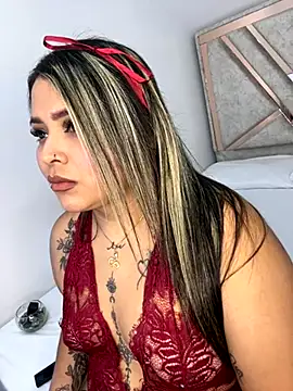 Snapshot of ashley-swift- chatting on October 14, 2025, 9:54 am ashley-swift- online show from October 14, 2025, 9:54 am