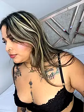 Snapshot of ashley-swift- chatting on October 4, 2025, 7:54 am ashley-swift- online show from October 4, 2025, 7:54 am