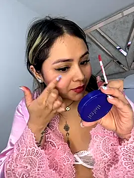 Snapshot of ashley-swift- chatting on October 2, 2025, 6:50 am ashley-swift- online show from October 2, 2025, 6:50 am