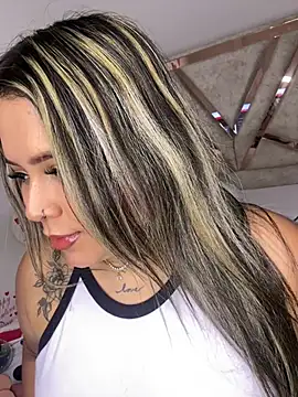 ashley-swift- online show from March 3, 2026, 6:20 am