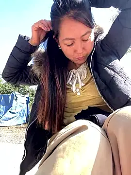 Snapshot of Huong-Ly chatting on January 12, 2026, 4:08 am Huong-Ly online show from January 12, 2026, 4:08 am