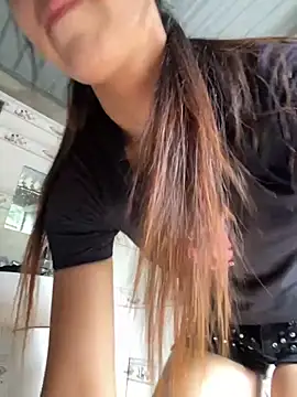 Huong-Ly online show from September 21, 2025, 8:08 am