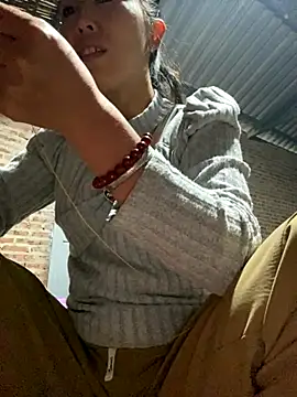 Snapshot of Huong-Ly chatting on November 18, 2025, 1:54 am Huong-Ly online show from November 18, 2025, 1:54 am