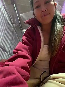 Snapshot of Huong-Ly chatting on February 1, 2026, 2:21 am Huong-Ly online show from February 1, 2026, 2:21 am