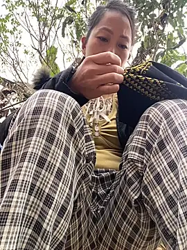 Snapshot of Huong-Ly chatting on December 22, 2025, 3:39 am Huong-Ly online show from December 22, 2025, 3:39 am