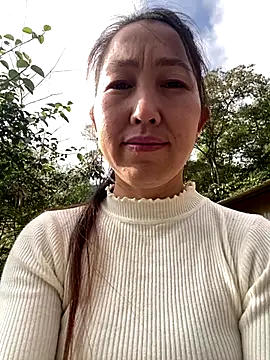 Snapshot of Huong-Ly chatting on November 23, 2025, 1:37 am Huong-Ly online show from November 23, 2025, 1:37 am