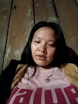 MuiNay online show from November 1, 2025, 11:15 am