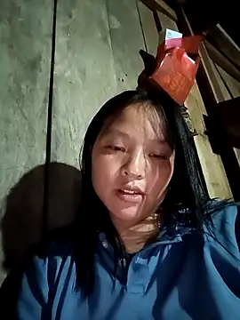 MuiNay online show from October 3, 2025, 11:23 am