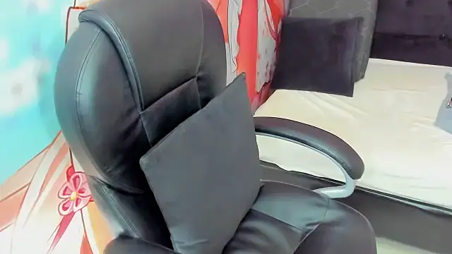 Snapshot of StarletTays chatting on October 17, 2025, 2:59 am StarletTays online show from October 17, 2025, 2:59 am