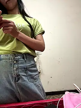 crhong666 online show from October 7, 2025, 12:11 am