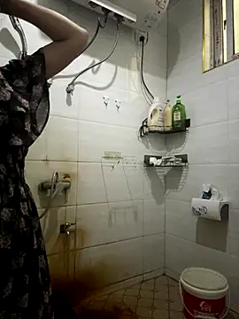 crhong666 online show from September 26, 2025, 12:06 am