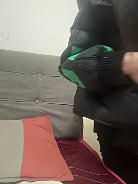 crhong666 online show from March 6, 2026, 12:49 am