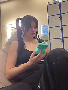 Snapshot of kimberlyy77 chatting on September 26, 2025, 6:15 pm kimberlyy77 online show from September 26, 2025, 6:15 pm