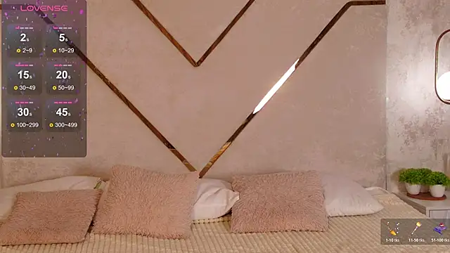 kimberlyy77 online show from December 1, 2025, 6:58 am