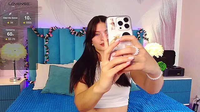 Snapshot of kimberlyy77 chatting on September 25, 2025, 6:19 am kimberlyy77 online show from September 25, 2025, 6:19 am