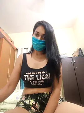 Curvyqueenz online show from October 3, 2025, 2:29 pm