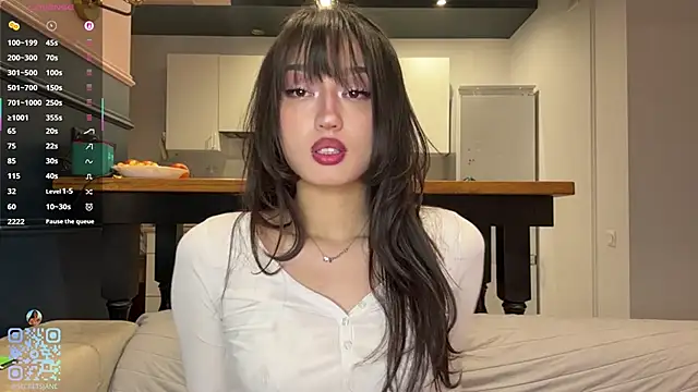 SweetSakuraJane online show from April 4, 2026, 9:21 pm