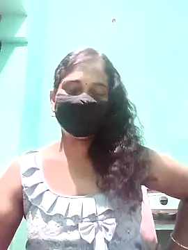 Snapshot of Naina_telugu_ chatting on October 3, 2025, 4:52 pm Naina telugu online show from October 3, 2025, 4:52 pm