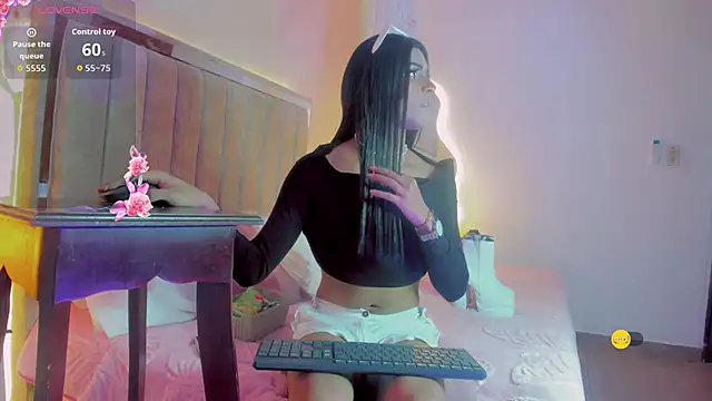 Snapshot of Daniela_sanchezx chatting on October 20, 2025, 7:14 pm Daniela sanchezx online show from October 20, 2025, 7:14 pm