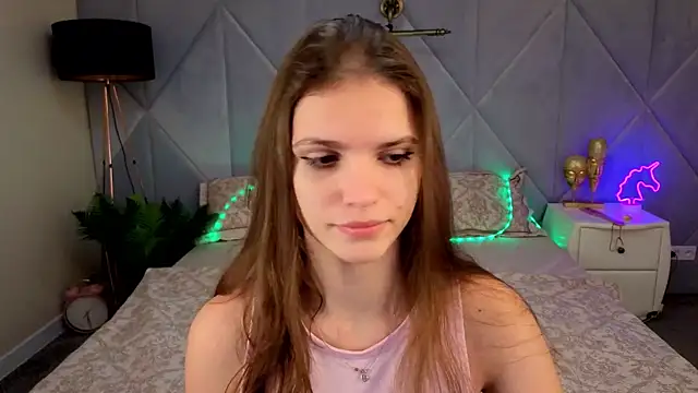 Snapshot of PussyOnLuck chatting on October 14, 2025, 6:36 am PussyOnLuck online show from October 14, 2025, 6:36 am