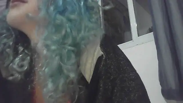 peetitefairy online show from June 15, 2026, 3:29 am