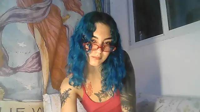 peetitefairy online show from June 20, 2026, 6:40 am