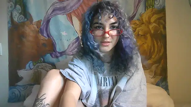 Snapshot of peetitefairy chatting on February 14, 2026, 9:48 pm peetitefairy online show from February 14, 2026, 9:48 pm