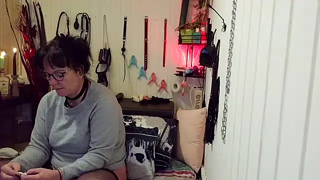 Snapshot of honey47 chatting on October 2, 2025, 1:36 pm honey47 online show from October 2, 2025, 1:36 pm