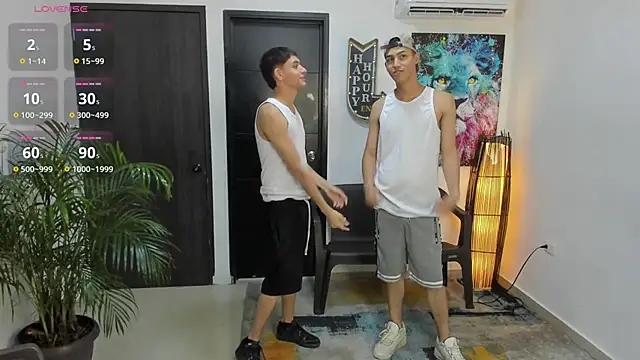 Snapshot of Playhardsex_ chatting on September 27, 2025, 11:11 pm Playhardsex online show from September 27, 2025, 11:11 pm