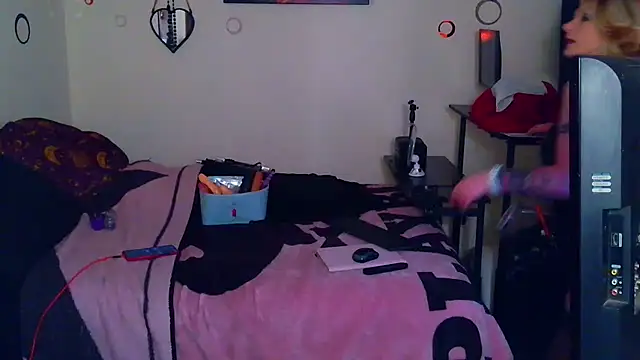 Sierra Sparks online show from October 13, 2025, 2:13 am