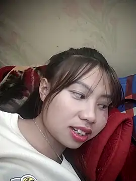 Snapshot of Dung-Thao19 chatting on October 7, 2025, 4:57 am Dung-Thao19 online show from October 7, 2025, 4:57 am